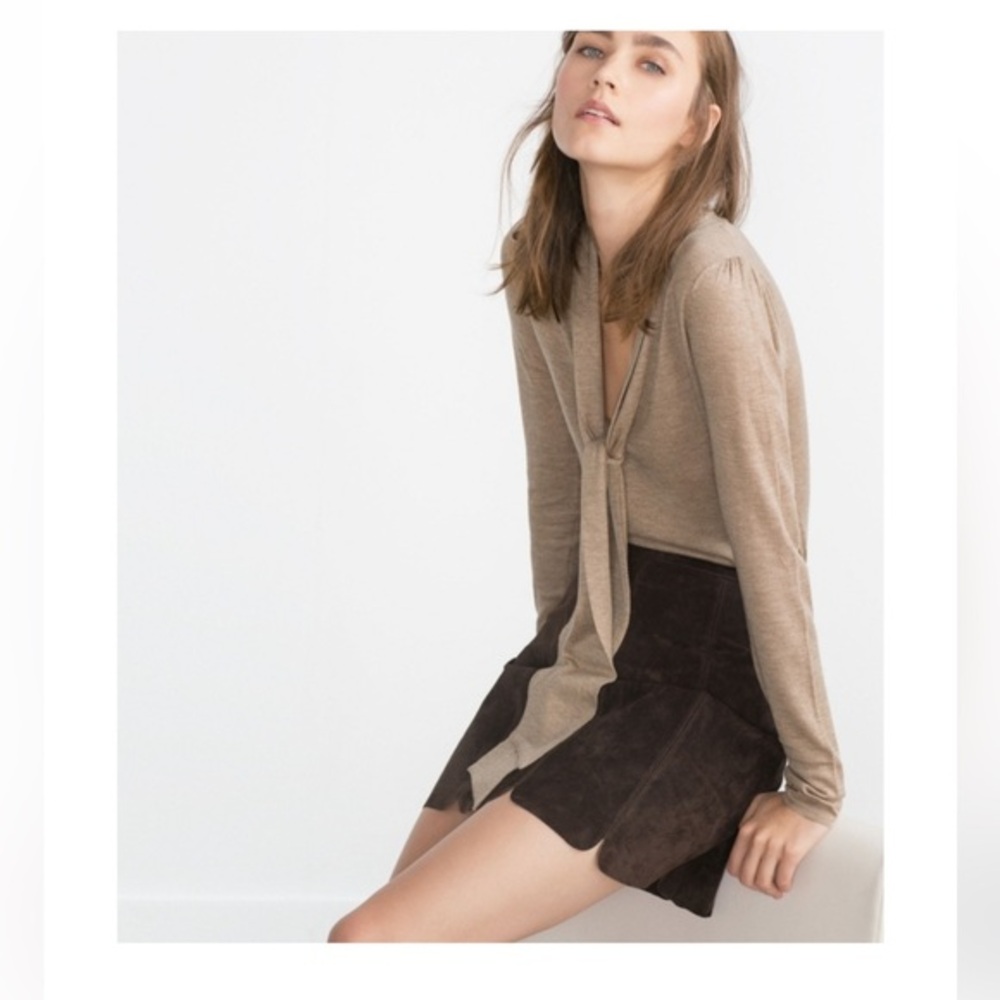 Zara NWT Sz M Knit Lightweight Pullover Heather Tan, Front Tie Sweater